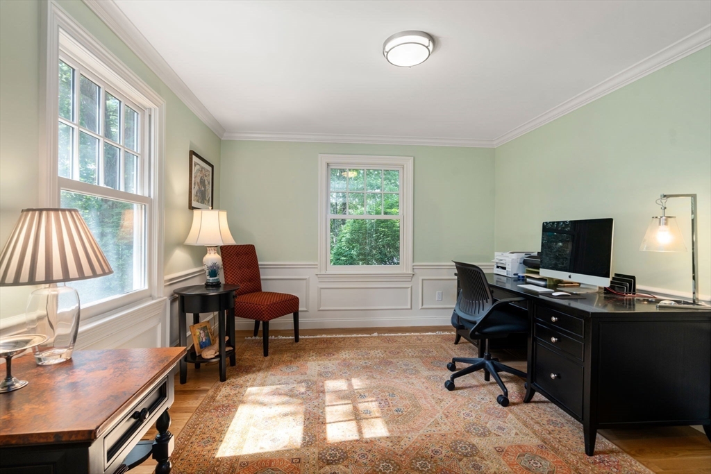54 Woodchester Dr