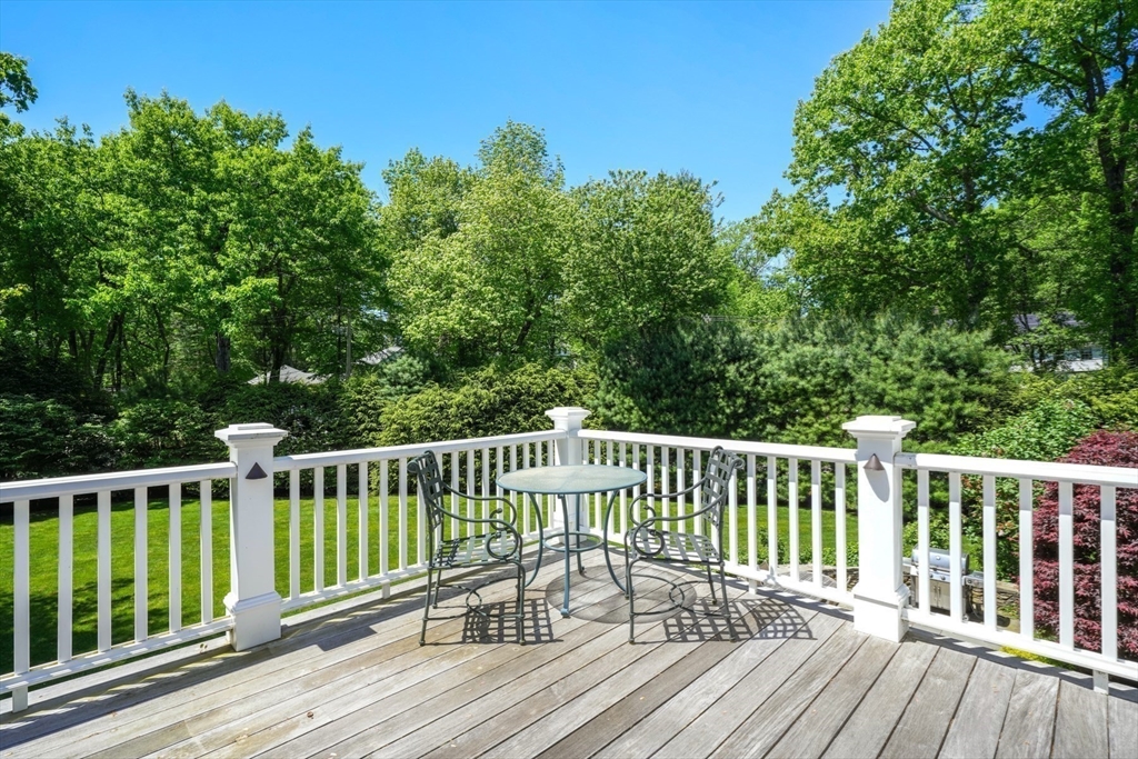 3 Ravine Rd