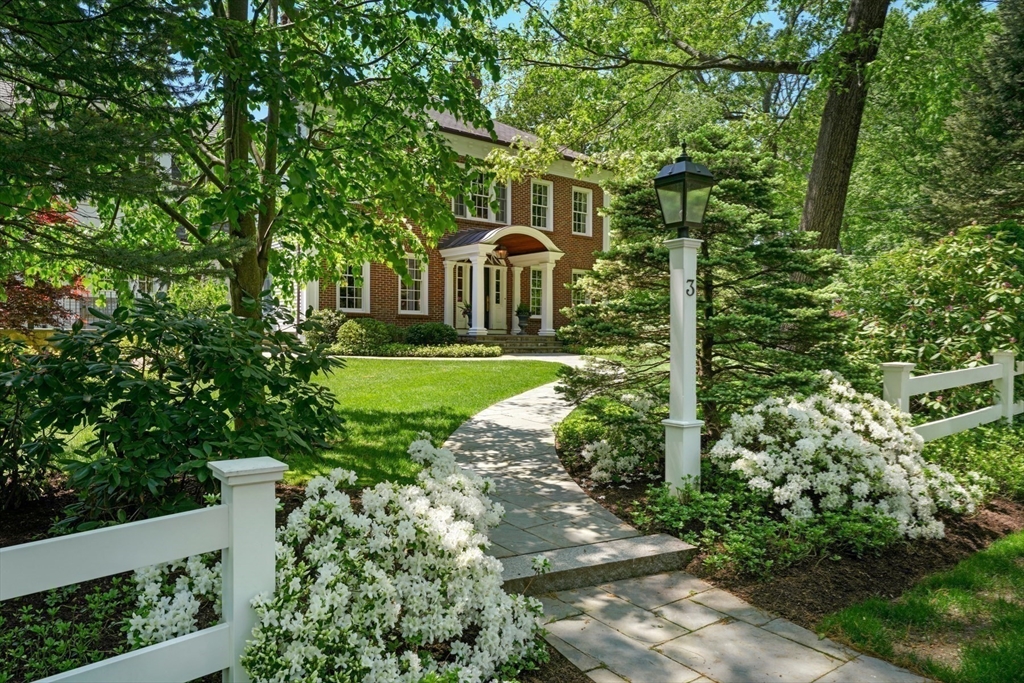 3 Ravine Rd