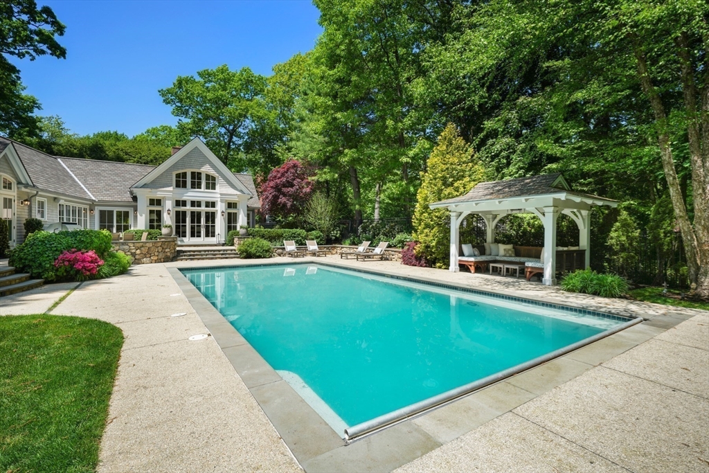 70 Old Farm Rd
