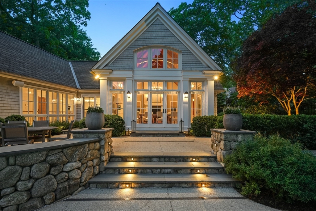 70 Old Farm Rd