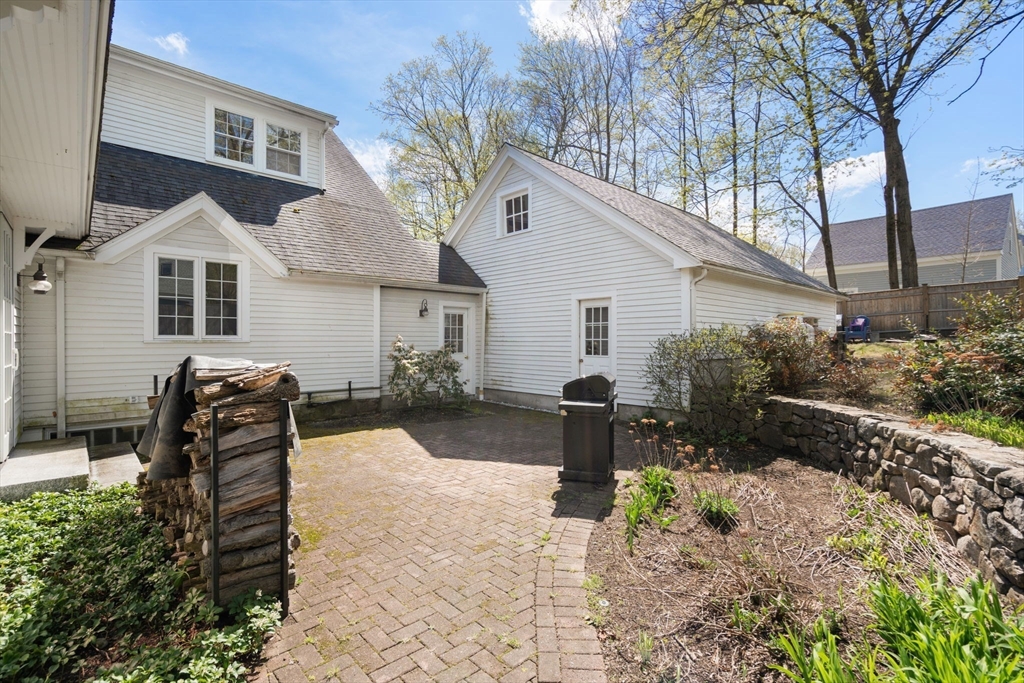 23 Massasoit Avenue