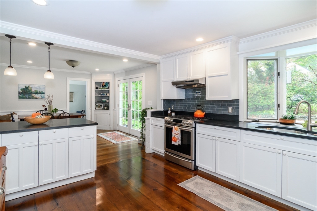 54 Colburn Rd