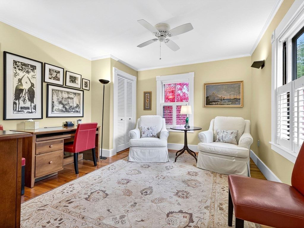 32 Donizetti St