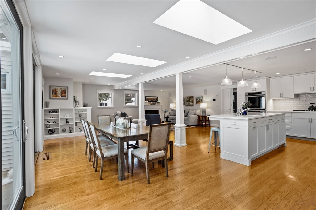 6 Meadowbrook Rd