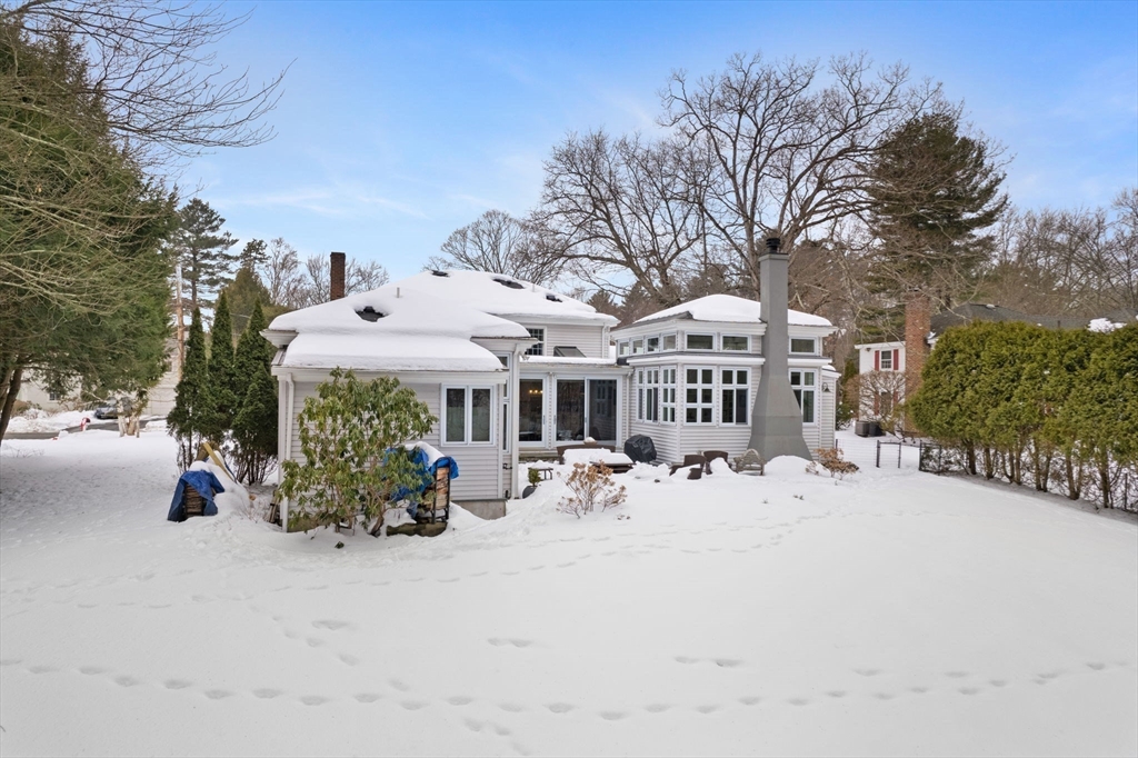 6 Meadowbrook Rd