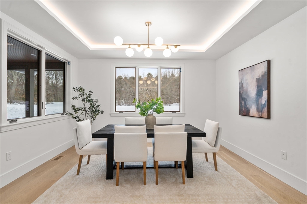 14 Fiske Pond Rd