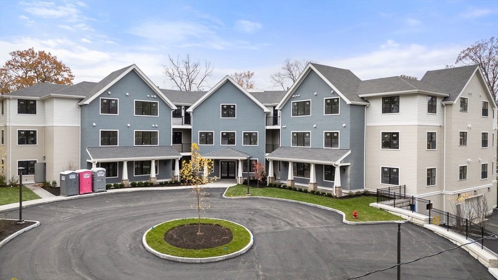 16 Stearns Rd # 104