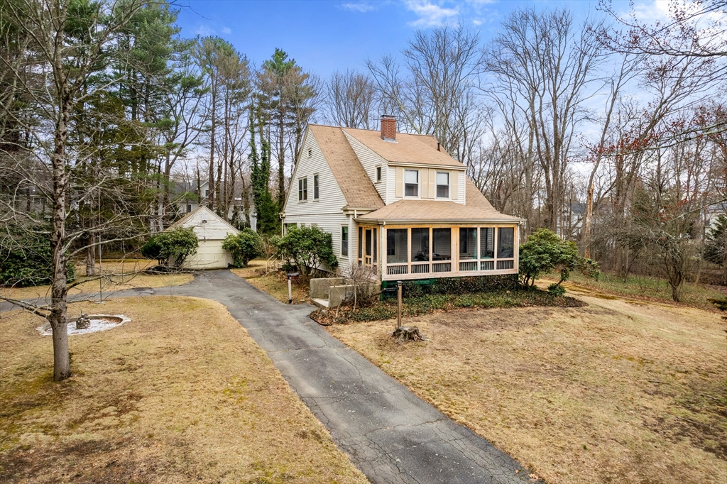 53 Elmwood Rd