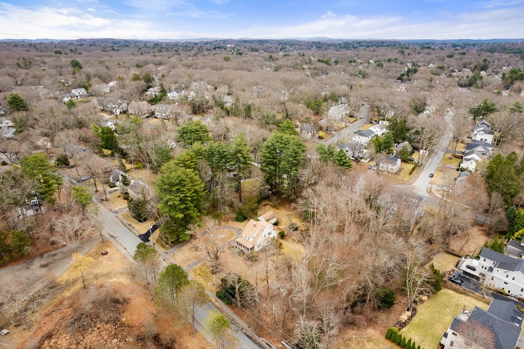 53 Elmwood Rd