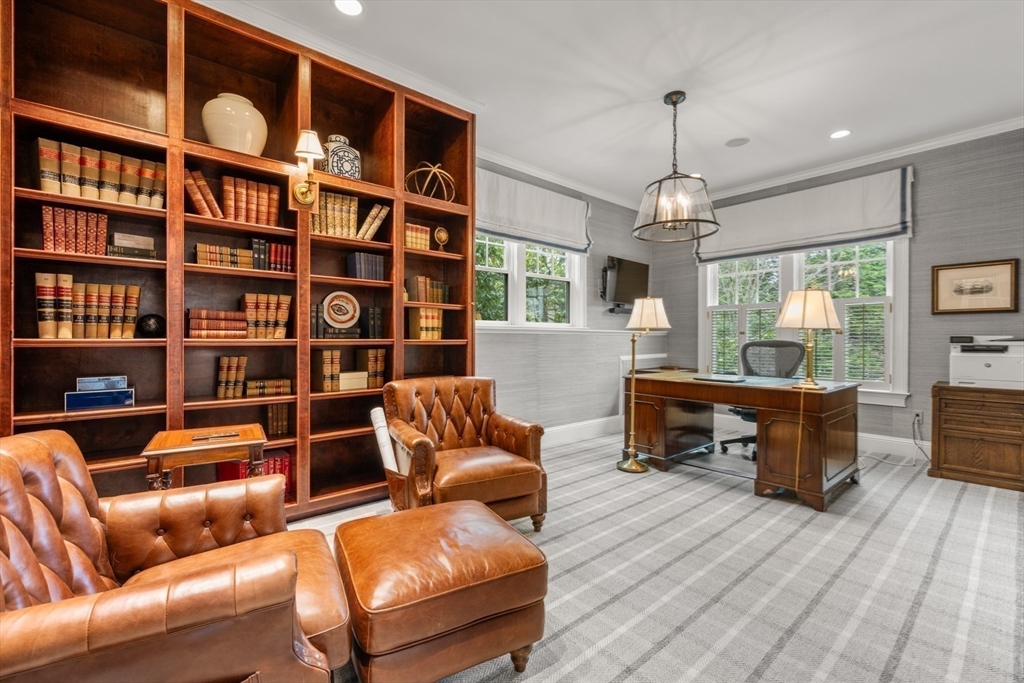 8 Glen Brook Road