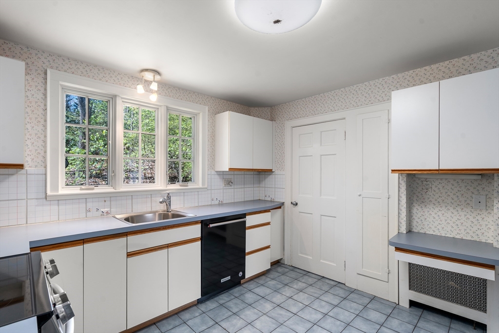 23 Thackeray Road