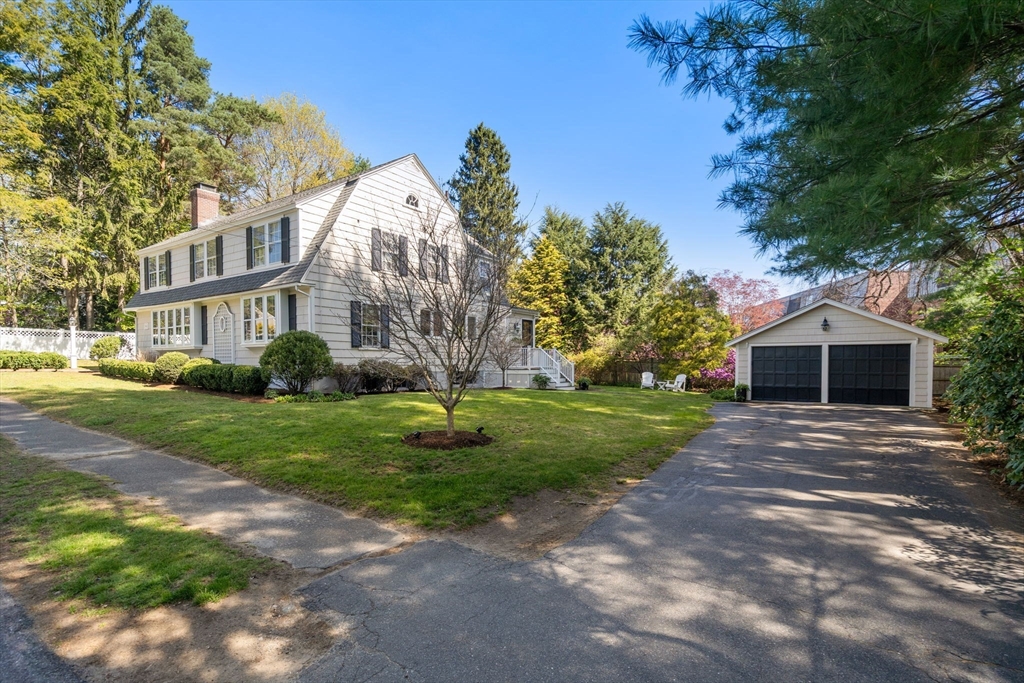 16 Denton Rd