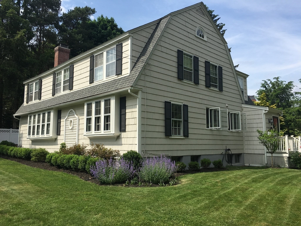 16 Denton Rd