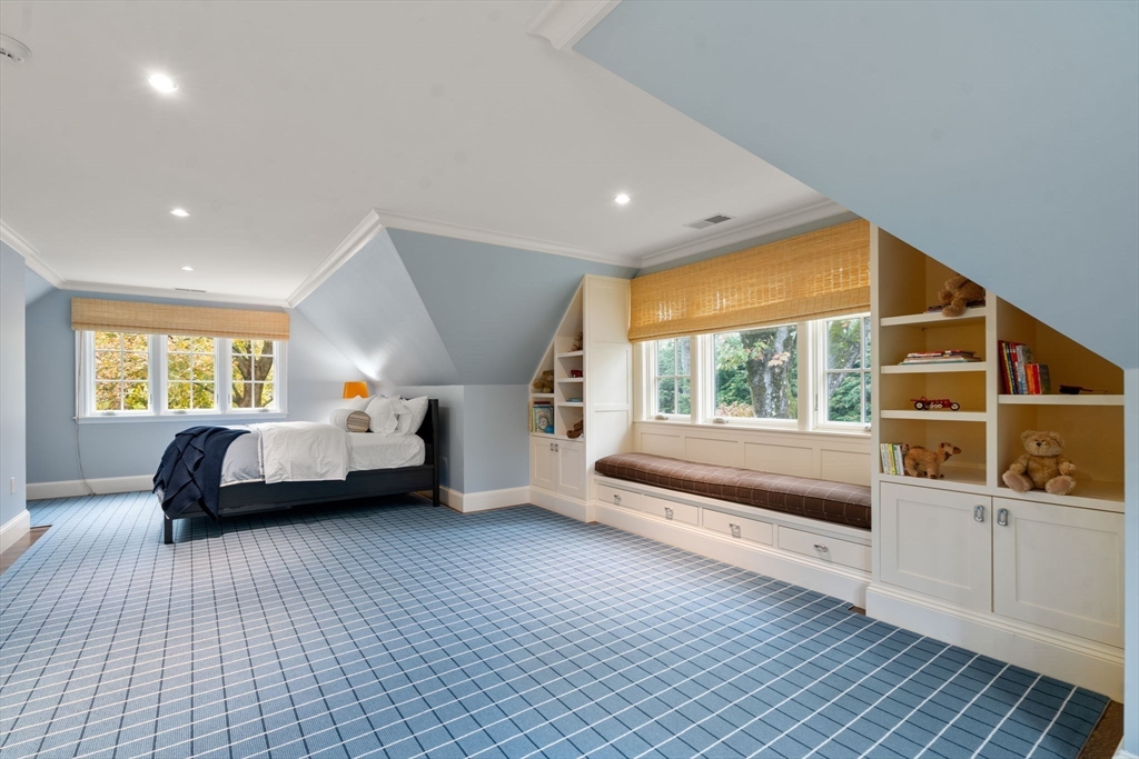 14 Greylock Road