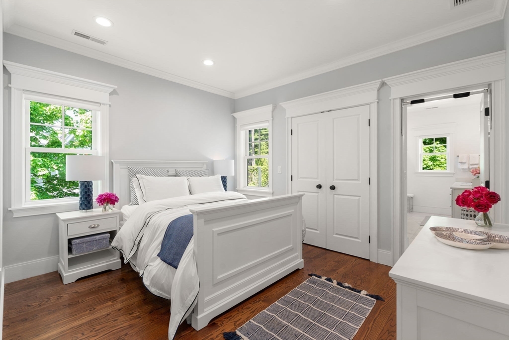 33 Hickory Rd