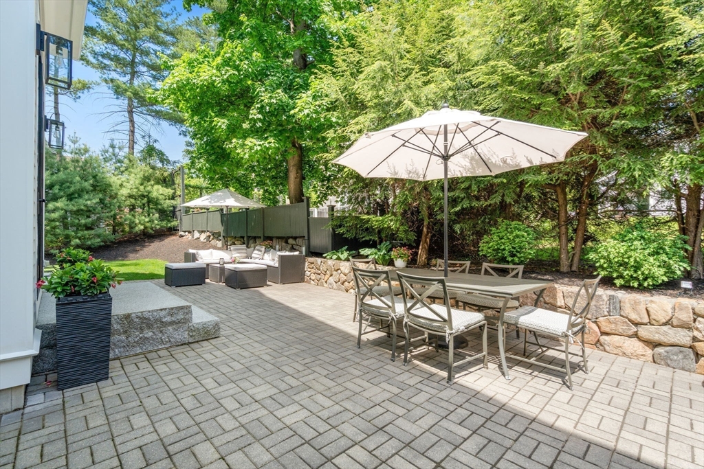 33 Hickory Rd