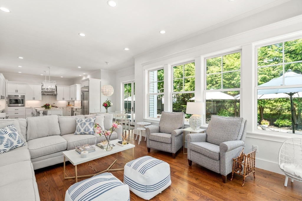 33 Hickory Rd