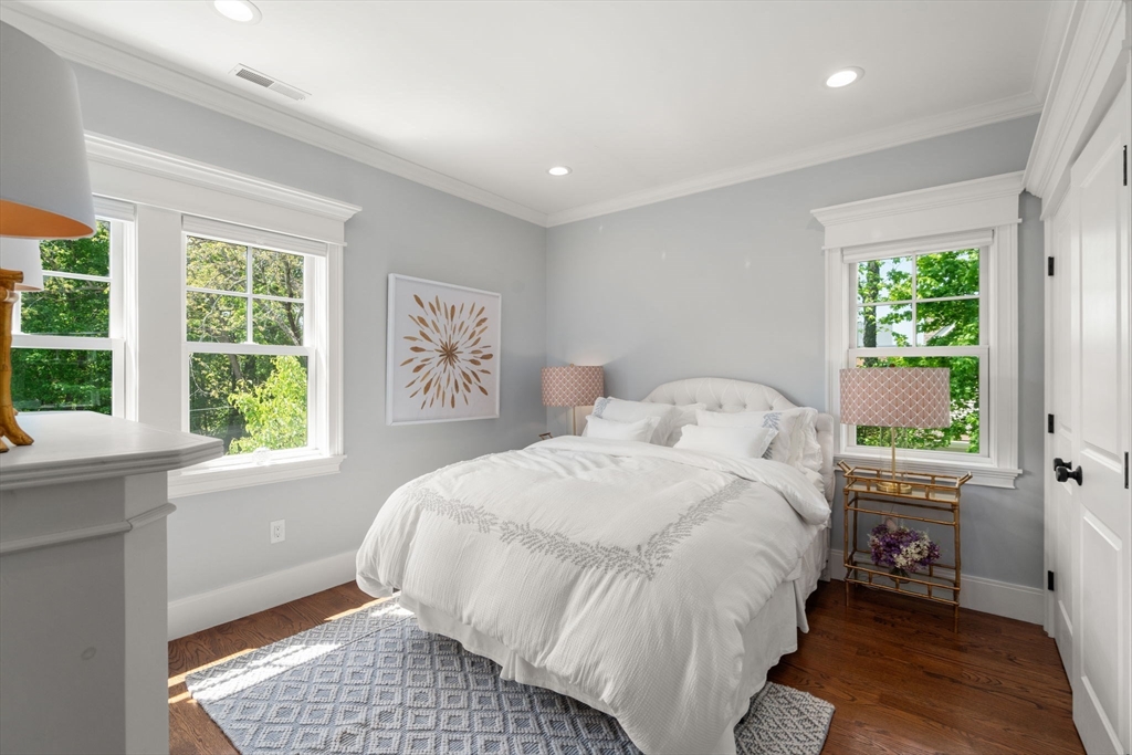 33 Hickory Rd