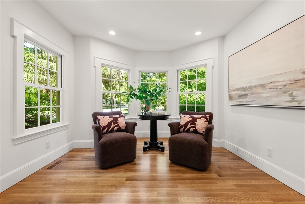 1 Kenilworth Circle