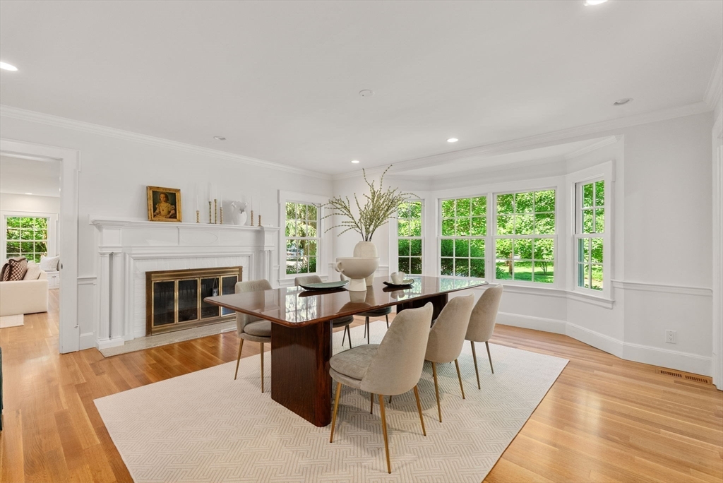 1 Kenilworth Circle