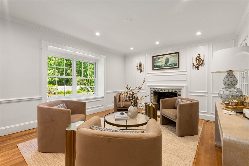 1 Kenilworth Circle