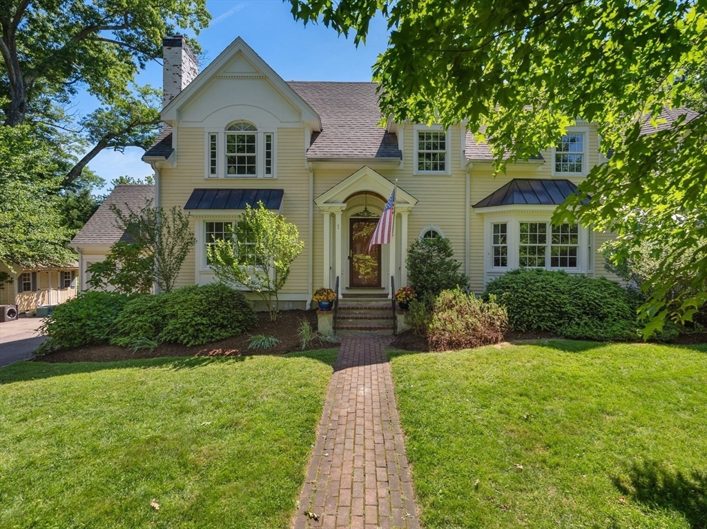 1 Kenilworth Circle