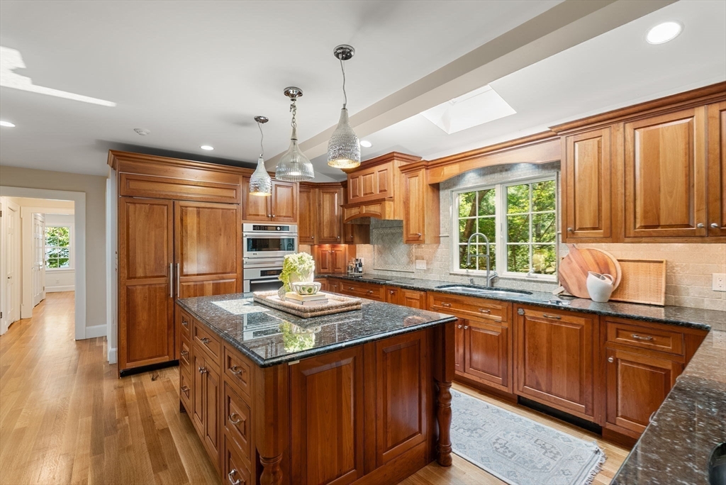 1 Kenilworth Circle