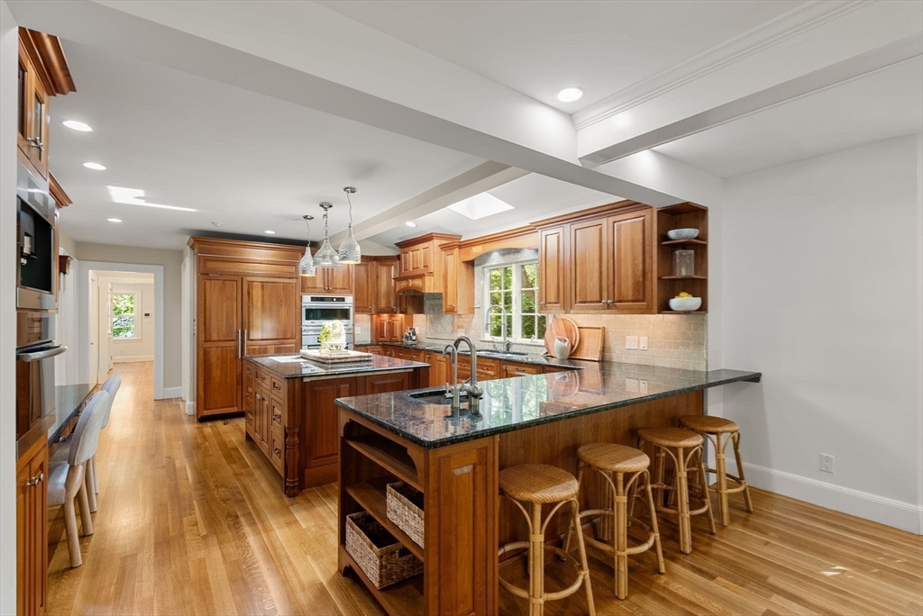 1 Kenilworth Circle