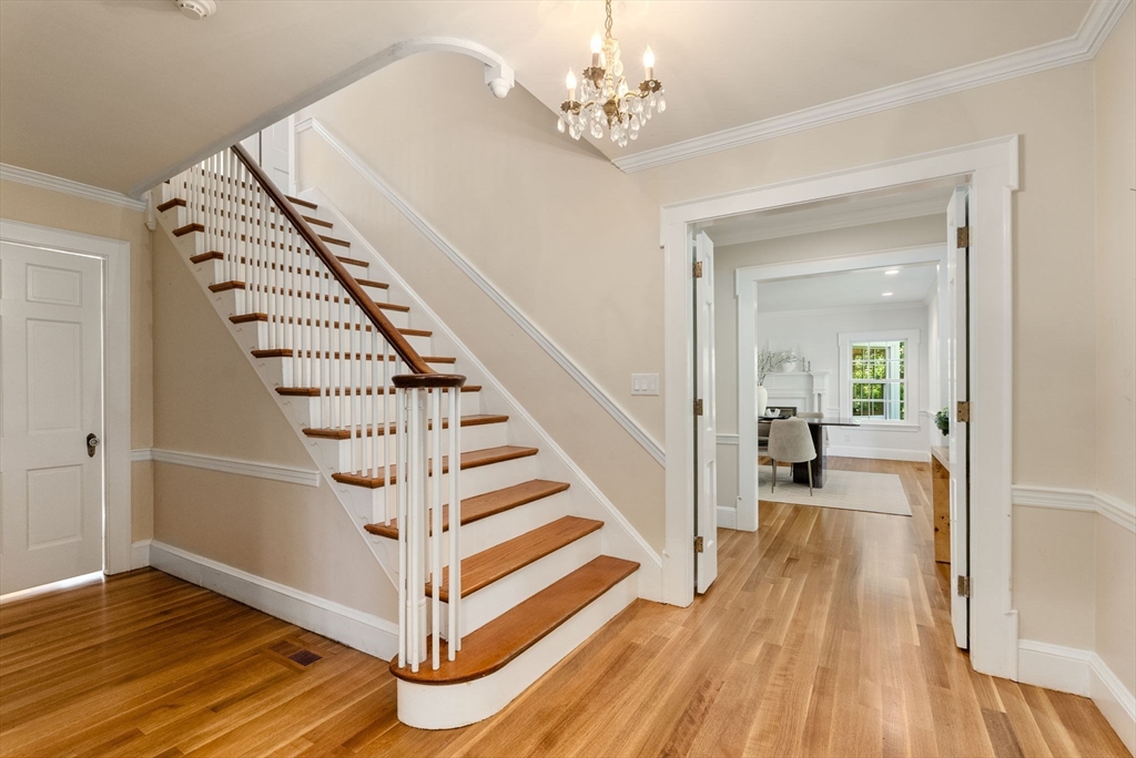 1 Kenilworth Circle