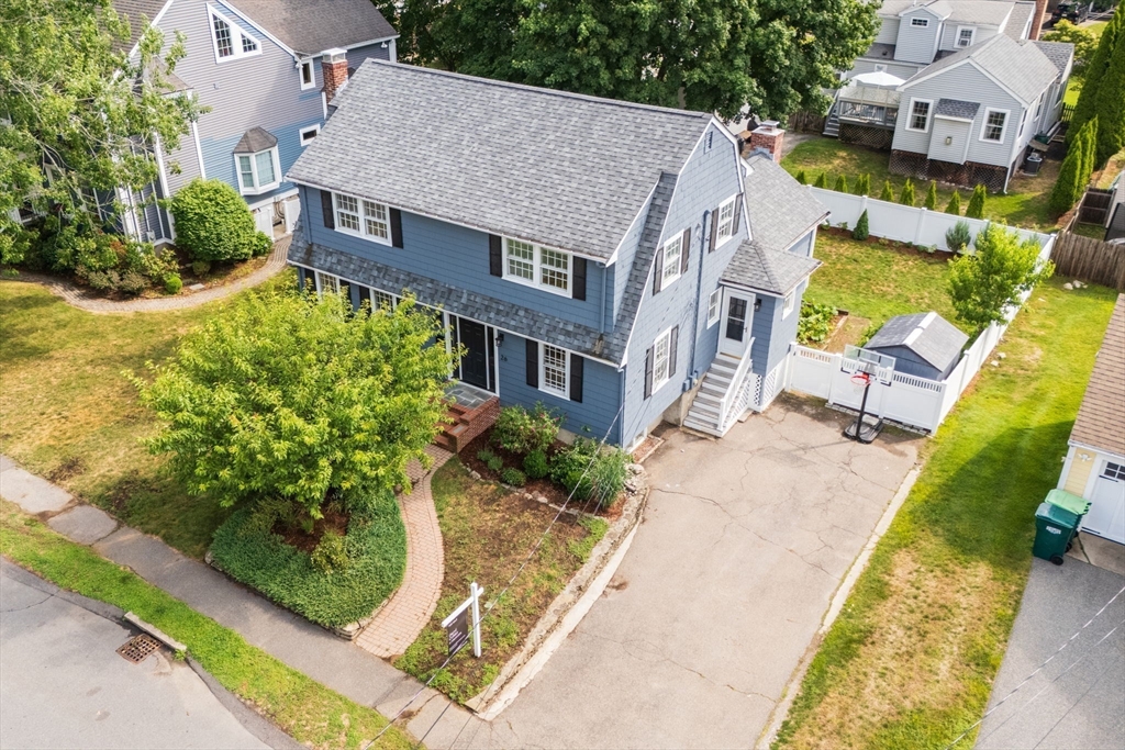 26 Hawthorn Ave