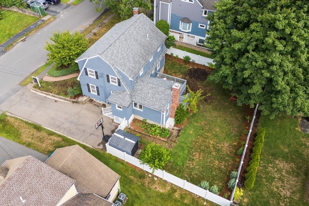 26 Hawthorn Ave