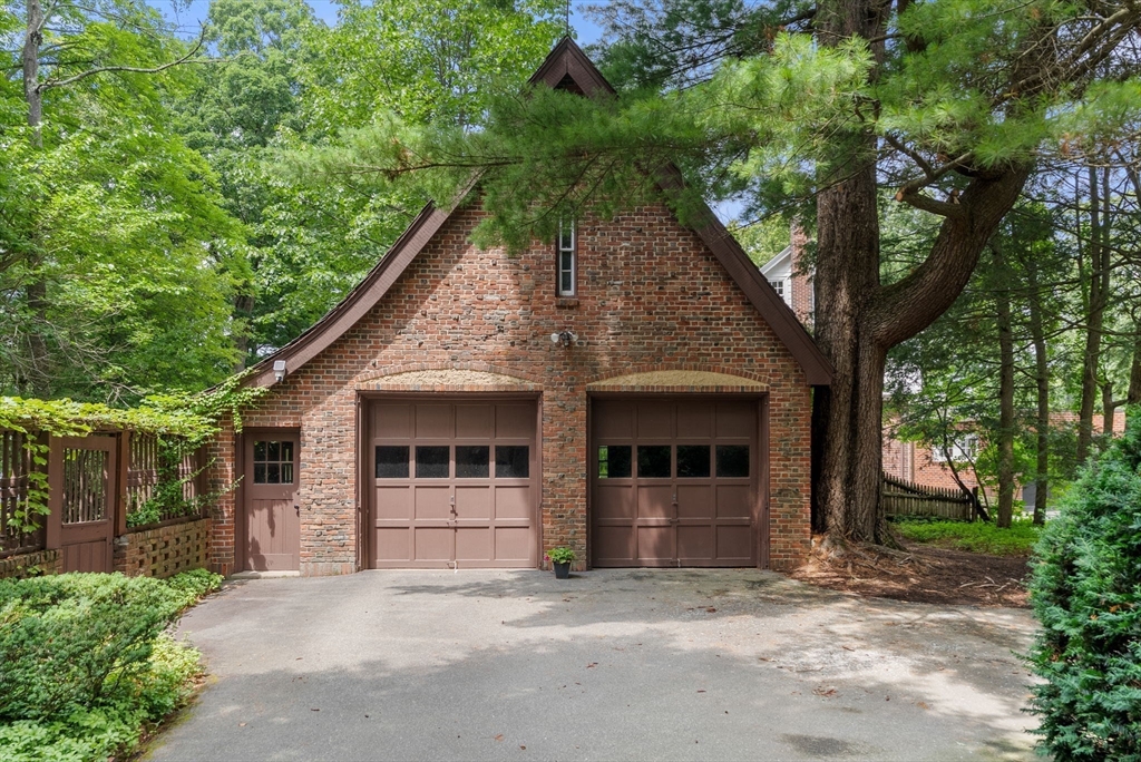 25 Hillside Rd