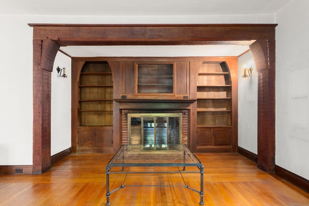 25 Hillside Rd