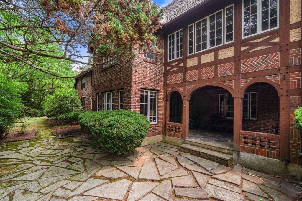 25 Hillside Rd