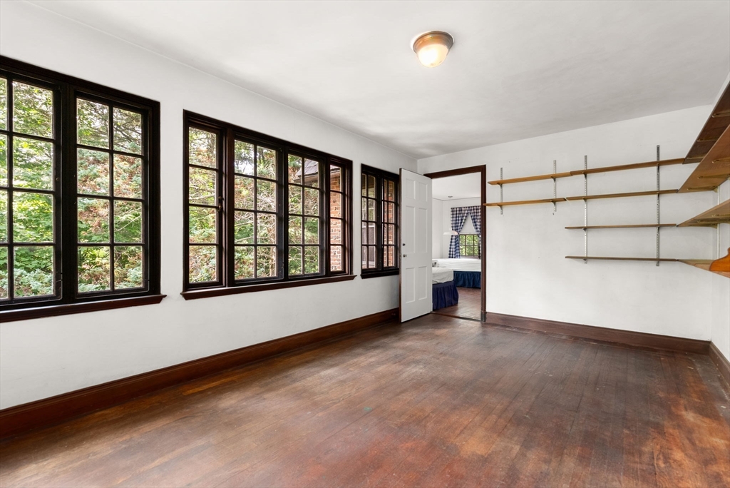 25 Hillside Rd