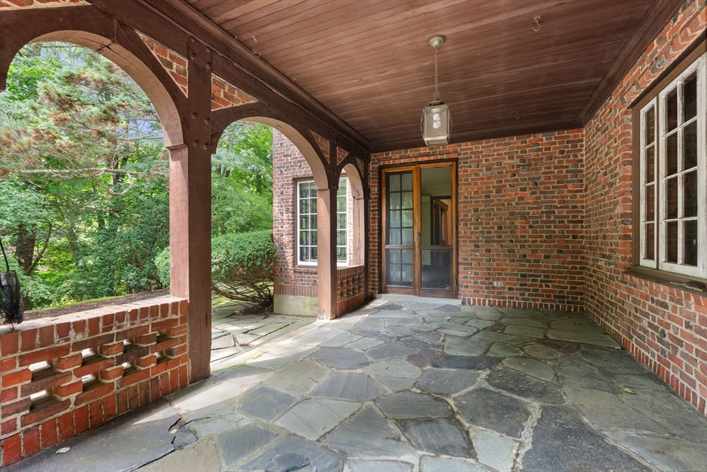 25 Hillside Rd