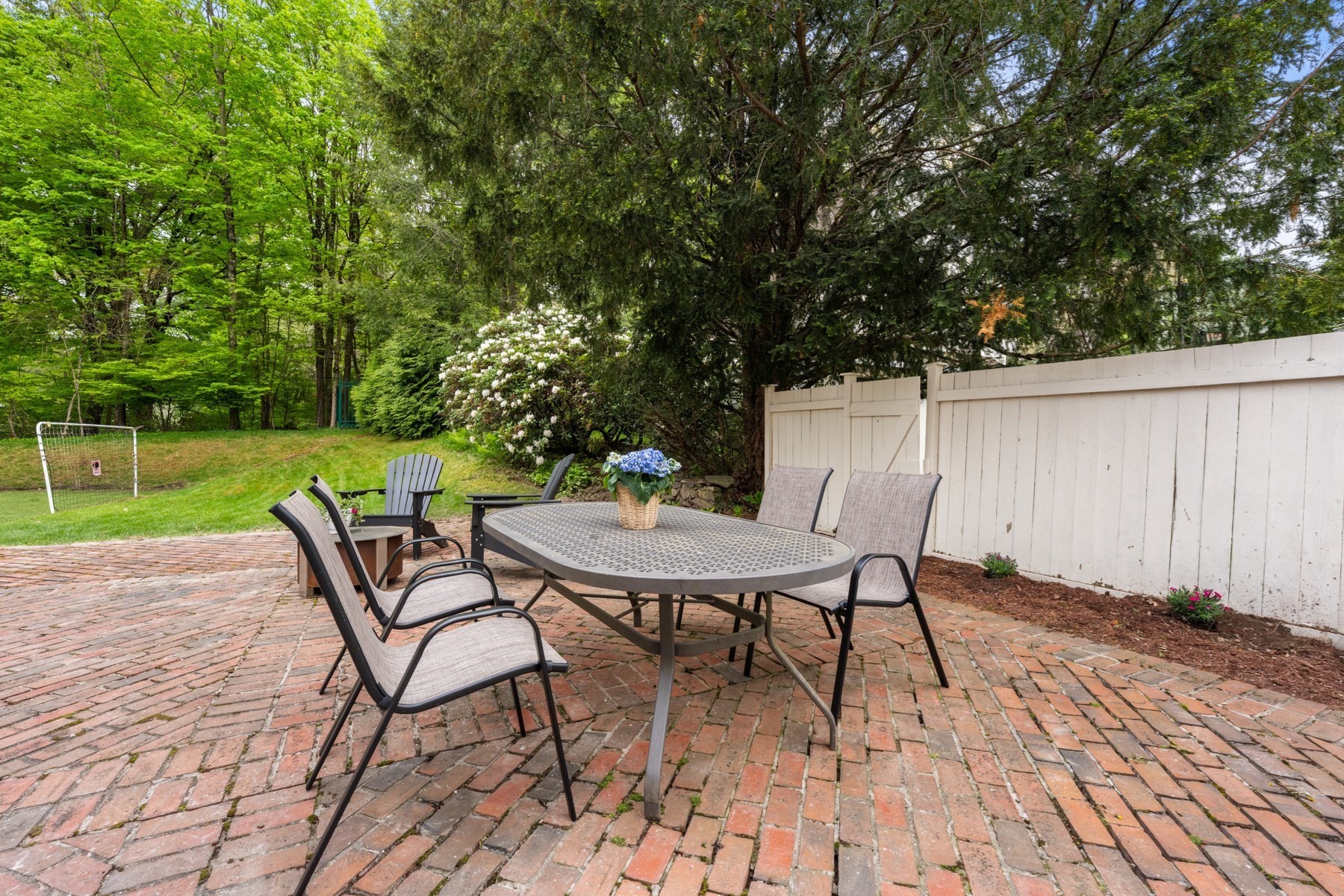 41 Longmeadow Road
