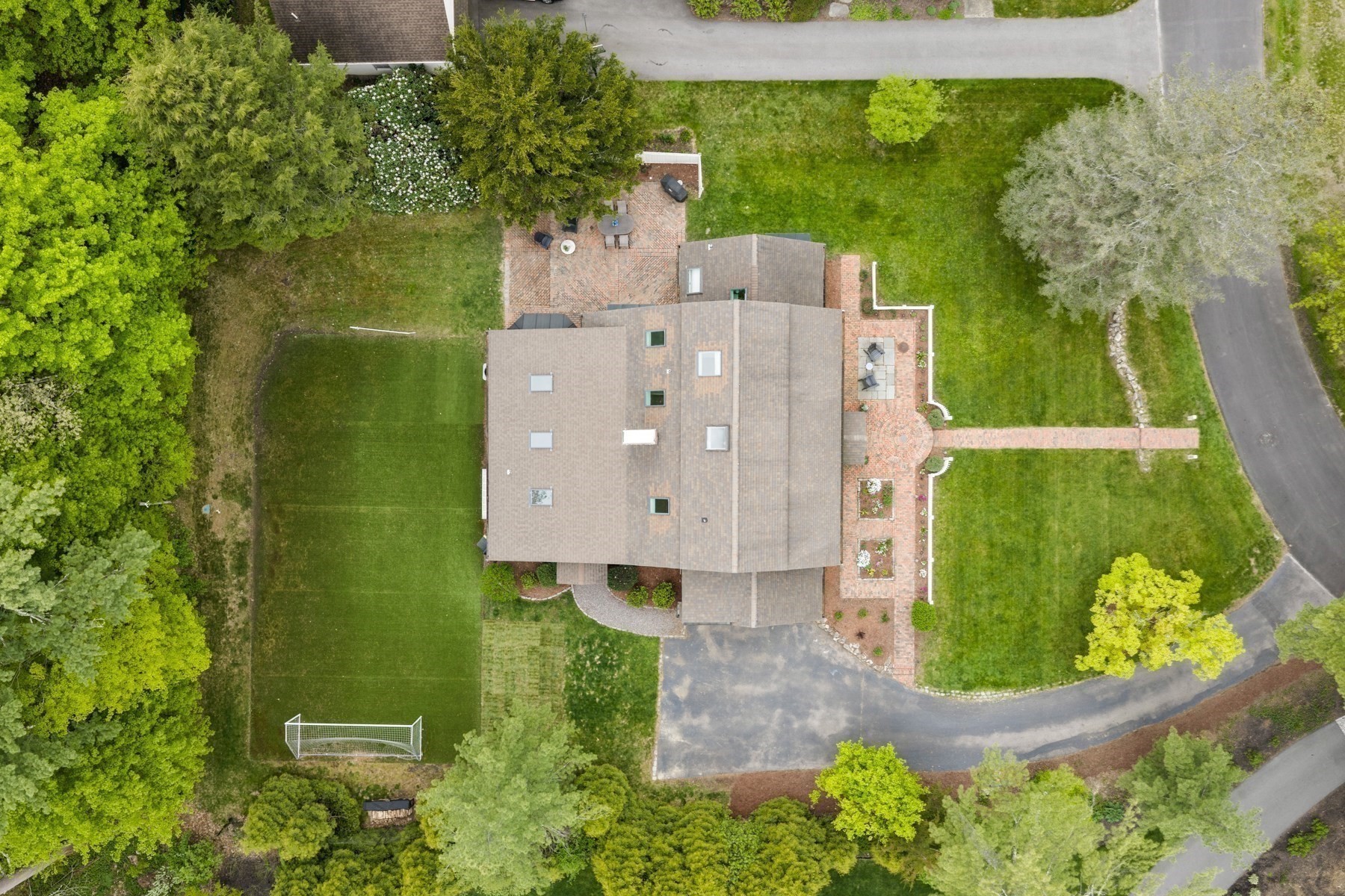 41 Longmeadow Road