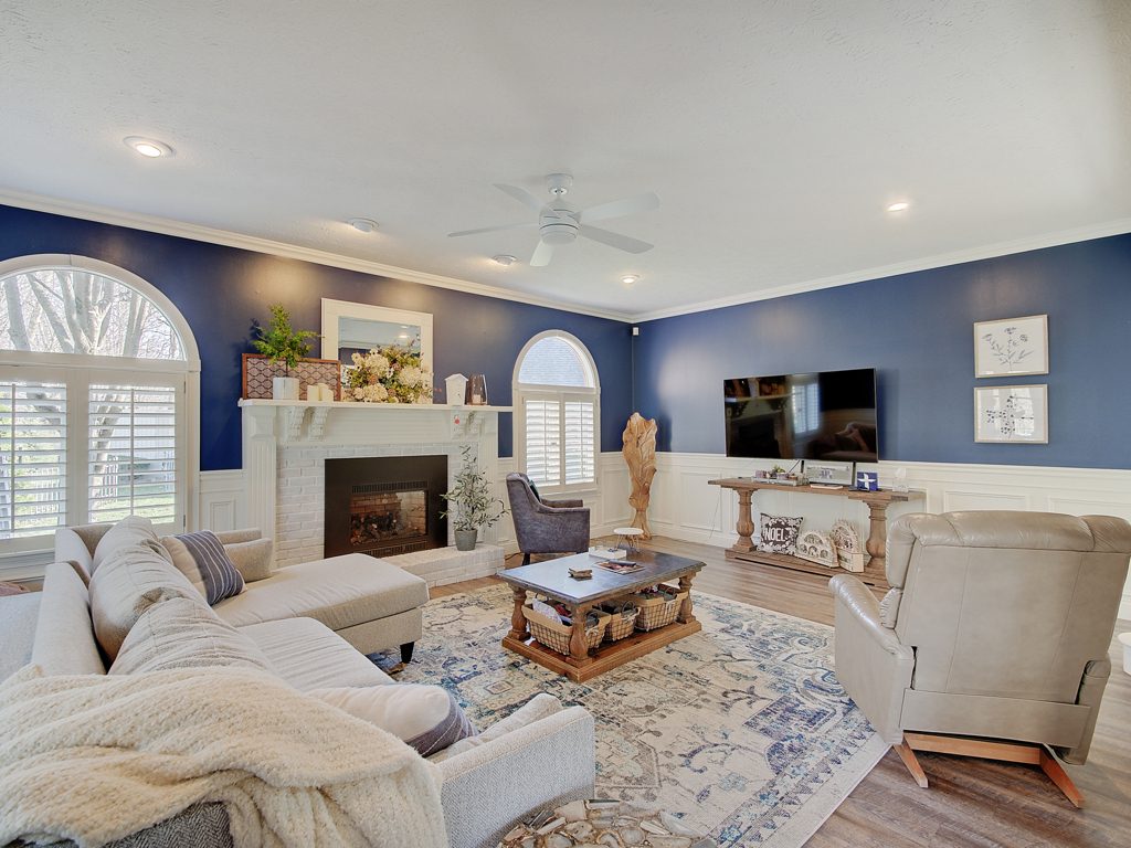1709 Woodcroft Court