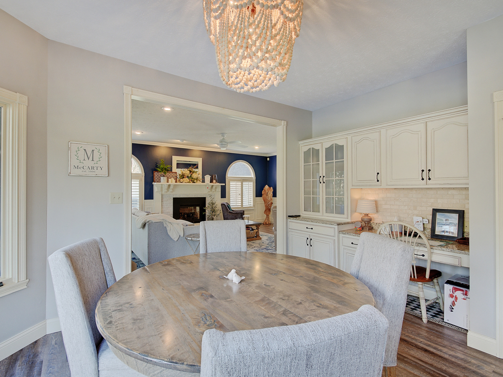 1709 Woodcroft Court