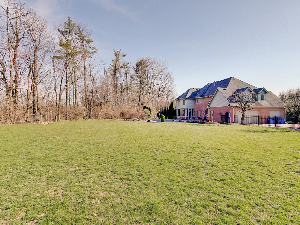 1709 Woodcroft Court