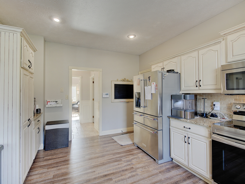 1709 Woodcroft Court
