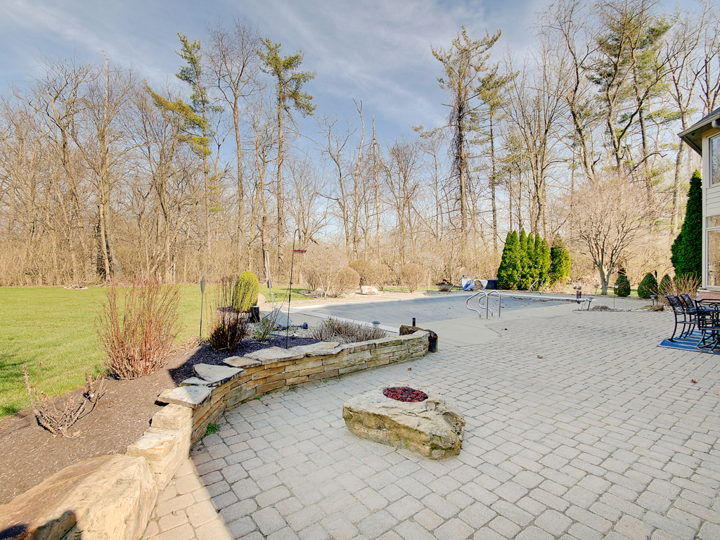 1709 Woodcroft Court