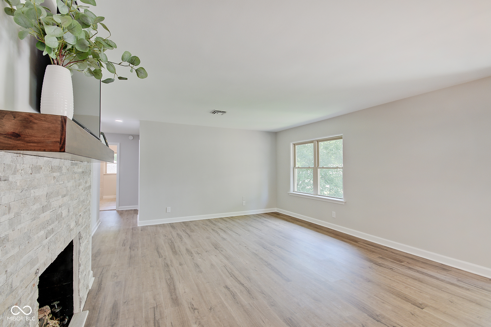 500 Woodland Place