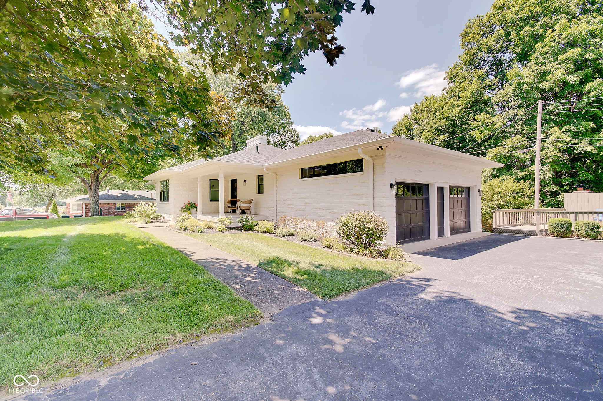 500 Woodland Place