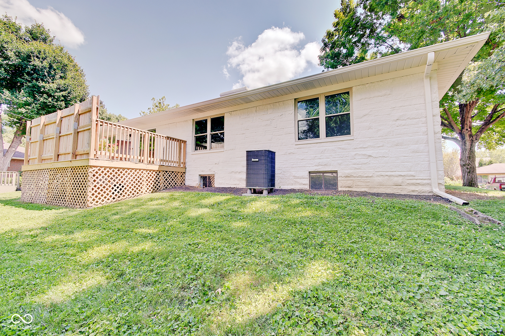 500 Woodland Place