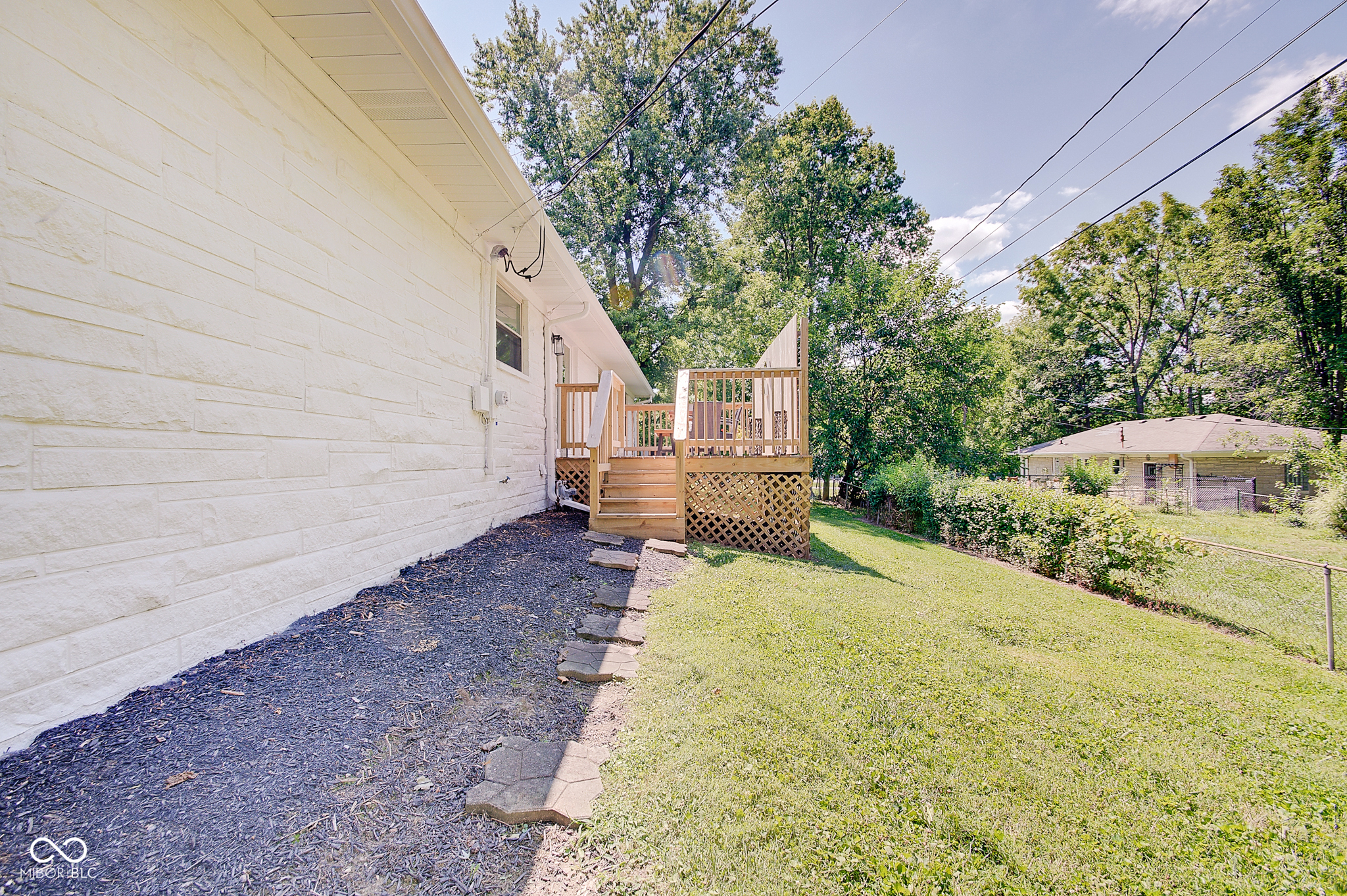 500 Woodland Place