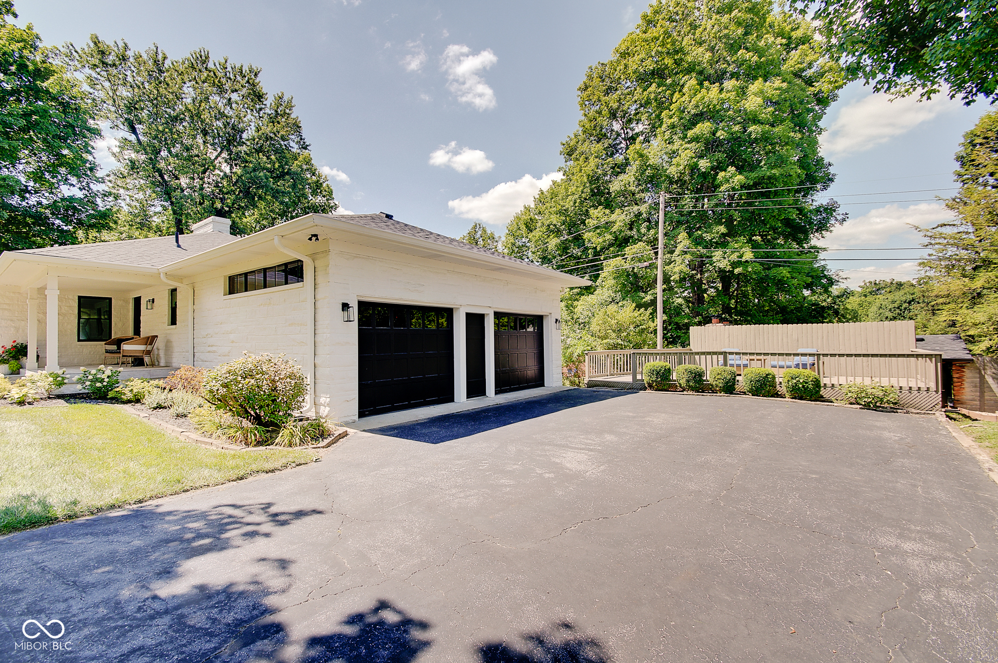 500 Woodland Place