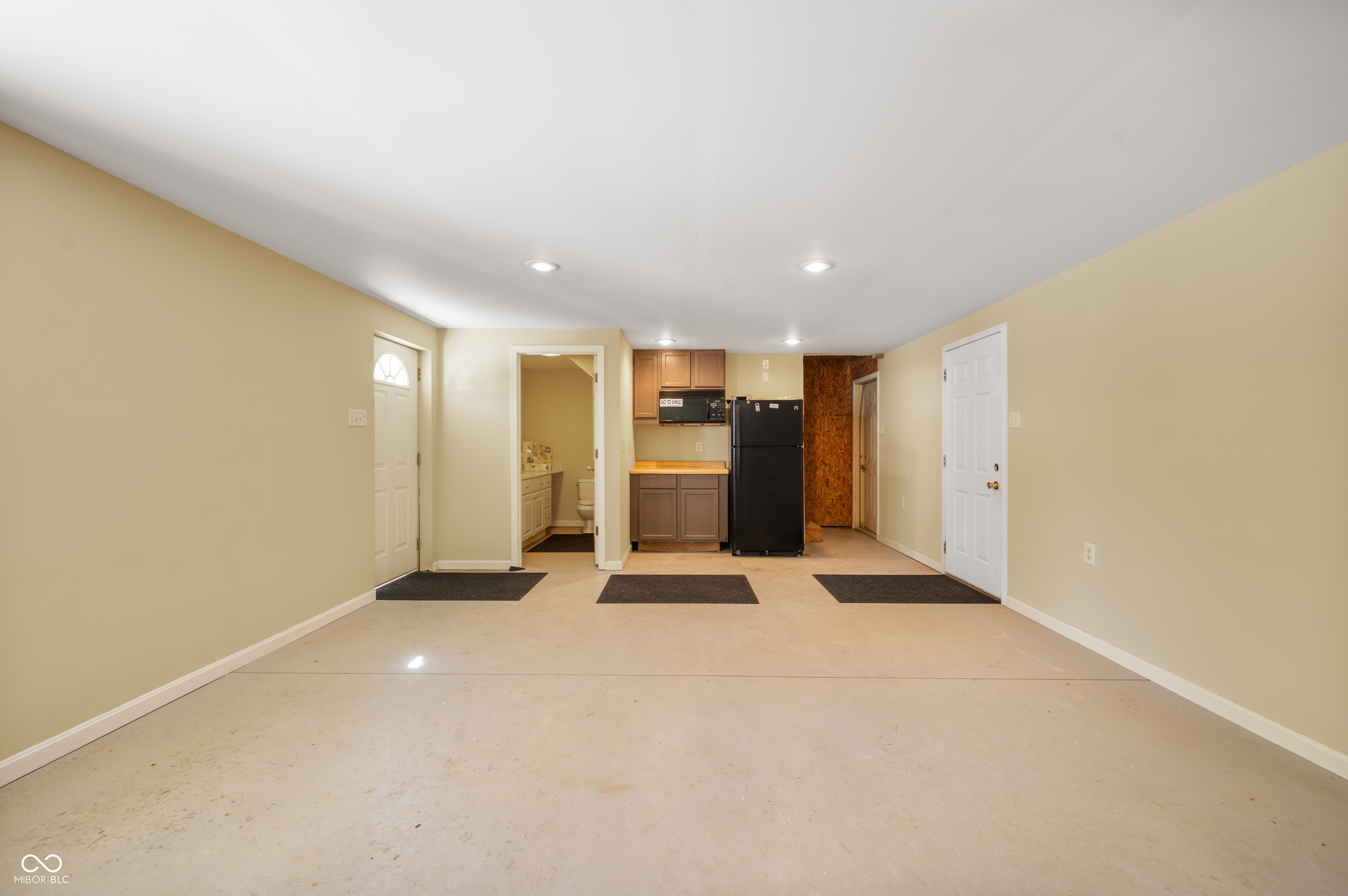 4176 N 625 W